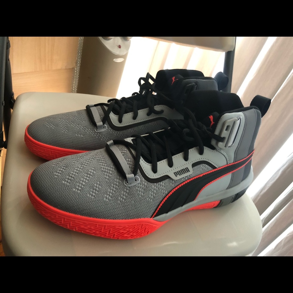 New puma Basketball sneakers